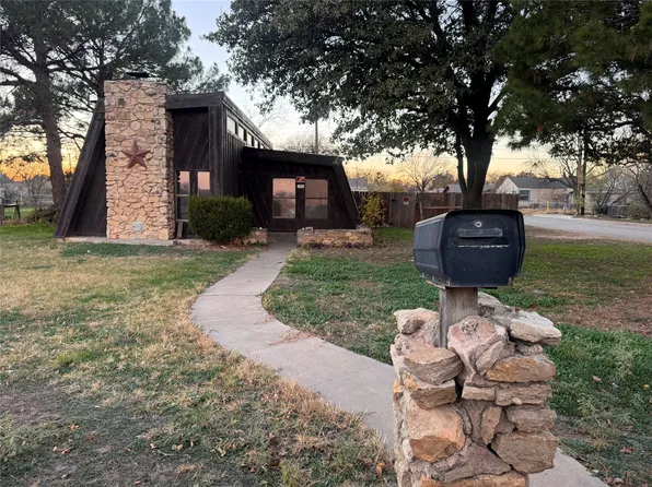 2066 Vine St, Abilene, TX 79602