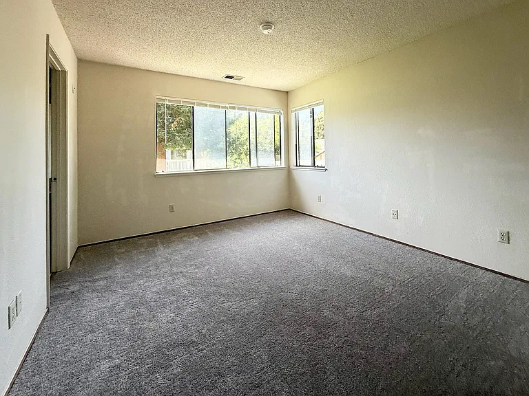 34649 Tabu Ter — Photo 22