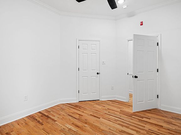 5th image of 4060 Aspen St #A