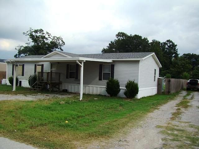 2nd image of 210 Hummingbird Dr