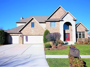 4712 Sassafras Ln, Naperville, IL 60564