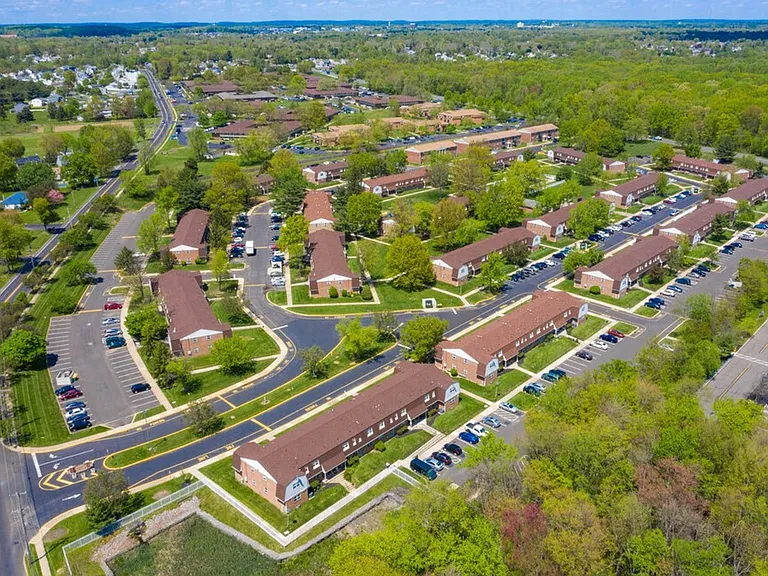 2180 Veterans Hwy — Photo 13