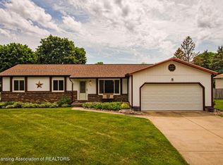 824 Cindy St, Mason, MI 48854