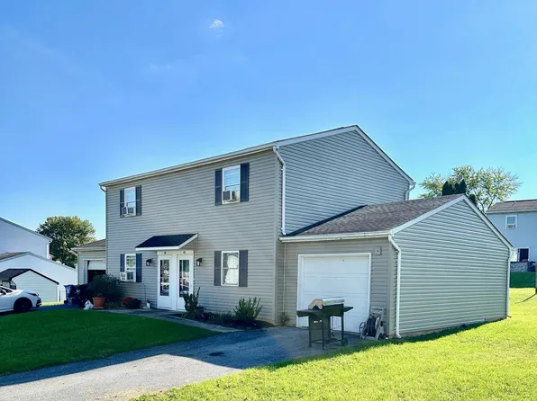 40 Dogwood Ln, Cleona, PA 17042