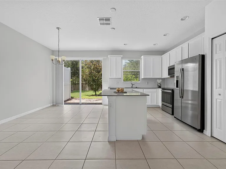 2394 Britwell Pl — Photo 7