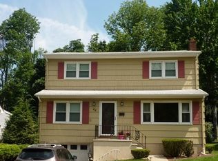 44 Rugby Rd, Cedar Grove, NJ 07009