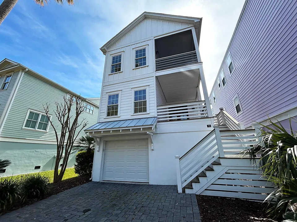 15 Yacht Harbor Ct