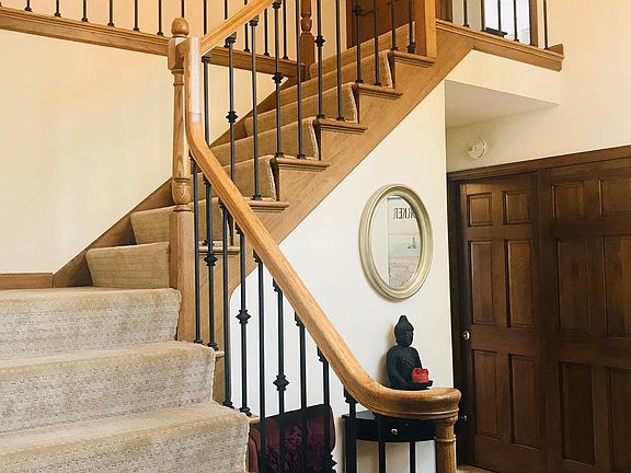 front entry stairway