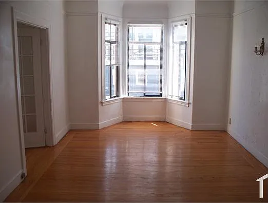 854 Filbert St — Photo 2