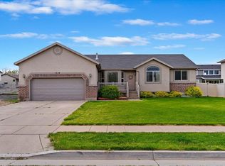 1319 W 1950 N, Clinton, UT 84015