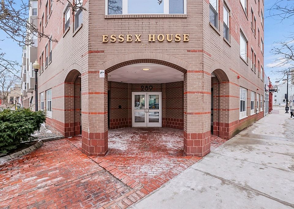 1st image of 289 Essex St APT 202