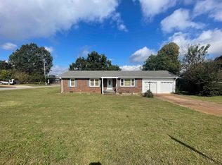 401 W Highland Ave, Muscle Shoals, AL 35661