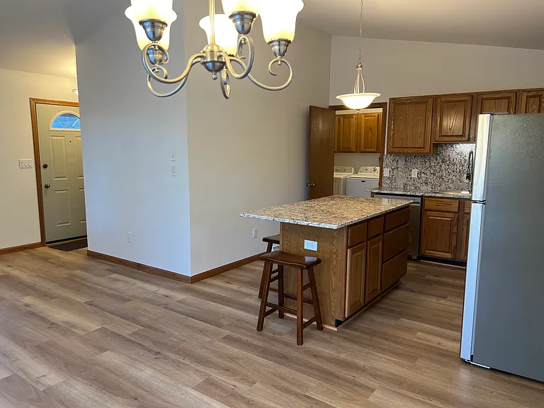 1505 Hoover St #B — Photo 10