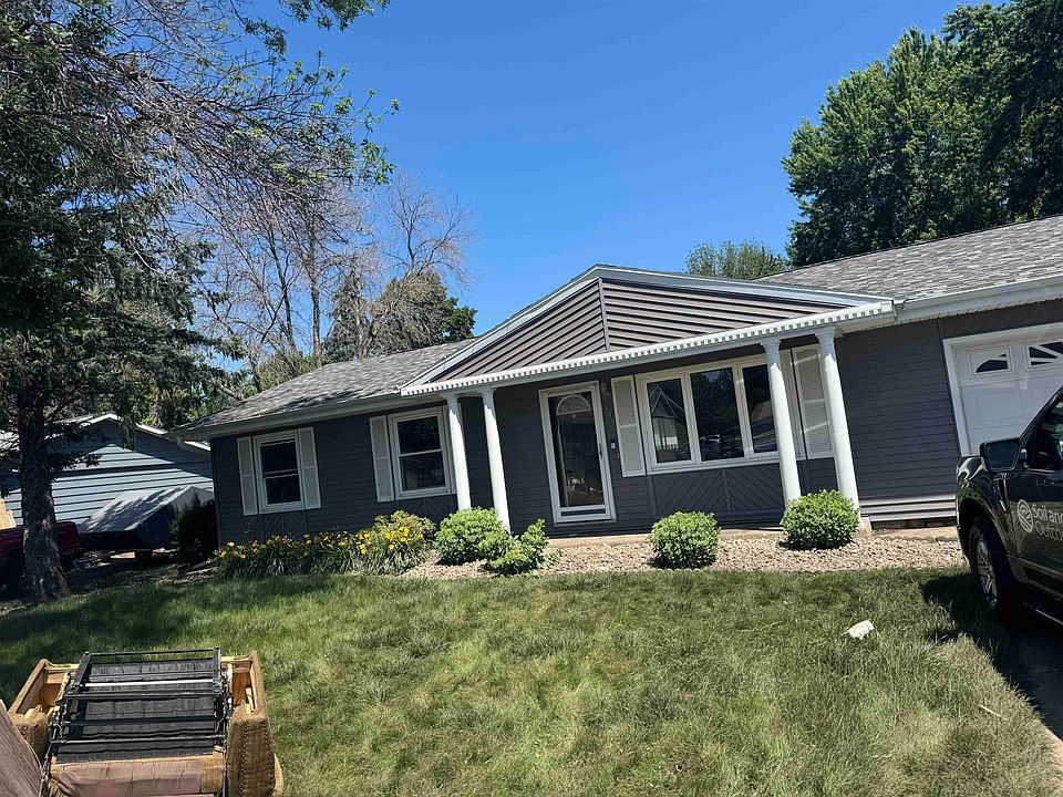 2nd image of 309 Southmoor Dr
