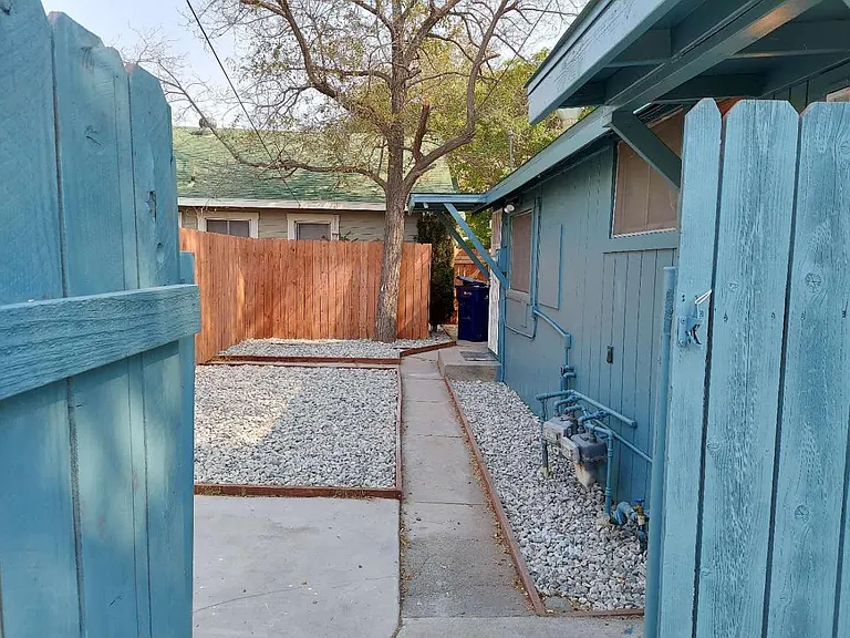 44631 Beech Ave #B — Photo 5
