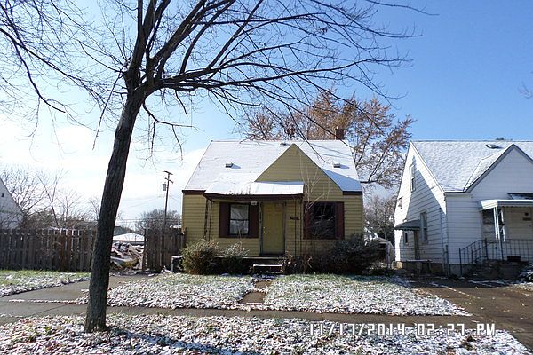 2nd image of 6828 Auburn St