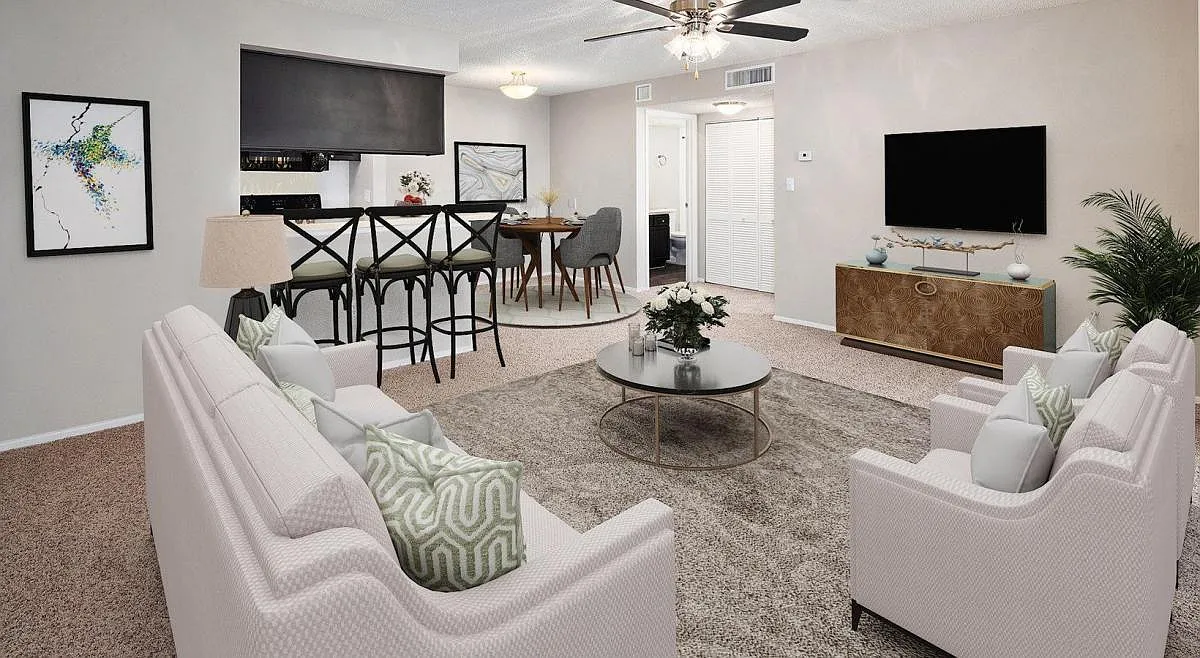 Harbour Pointe Apartment Homes — Photo 3