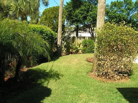 3rd image of 210 Normandy Ave