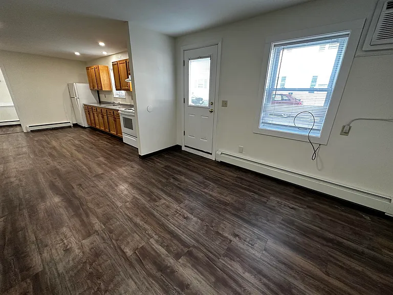 129 2nd St #1N — Photo 18