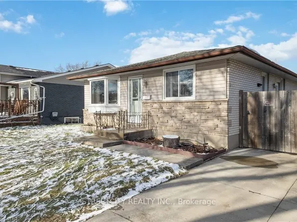 95 Kinburn Cres, London, ON N6E 1J3