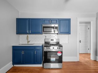 211 E Dover Ct #1, Davenport, IA