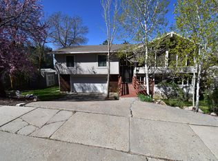 8682 S Alpen Cir, Cottonwood Heights, UT 84121