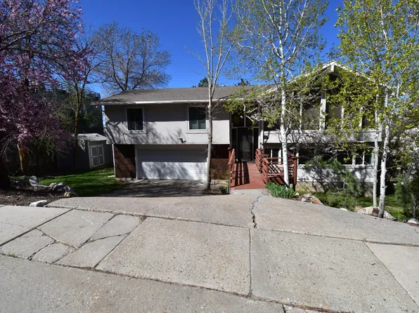 8682 S Alpen Cir, Cottonwood Heights, UT 84121