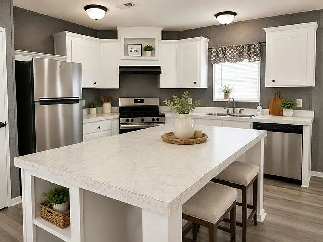3 bed, 2.0 bath, 1120 sqft, $2,350 — Photo 2