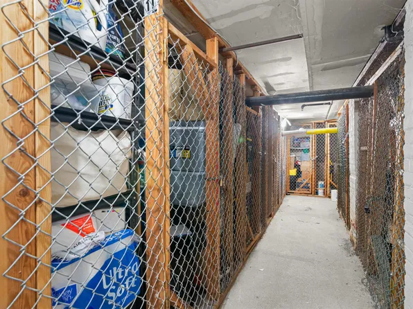 919 Park Avenue image 16 of 18