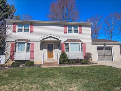 33 Middlesex Rd, Orchard Park, NY, 14127
