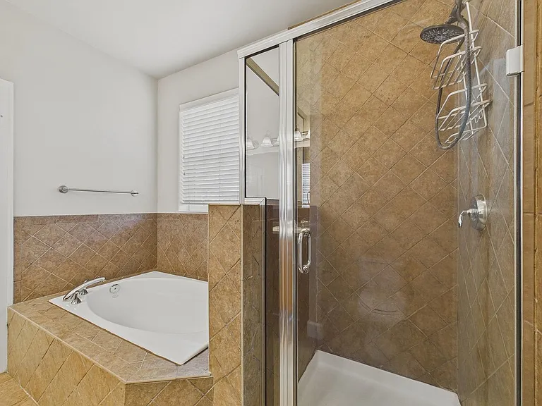 5448 Dtc Pkwy — Photo 24