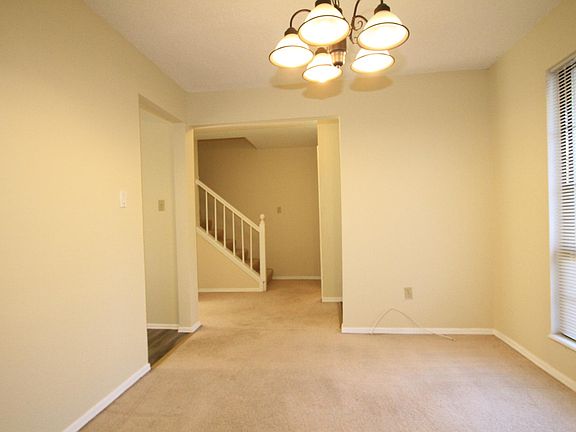 4th image of 213 Carmel Woods Dr
