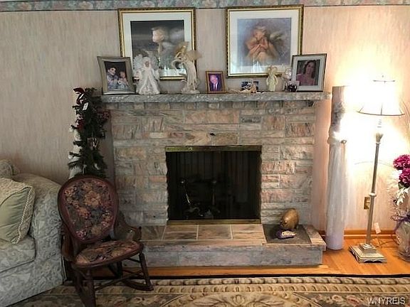 5th image of 4080 Clardon Dr