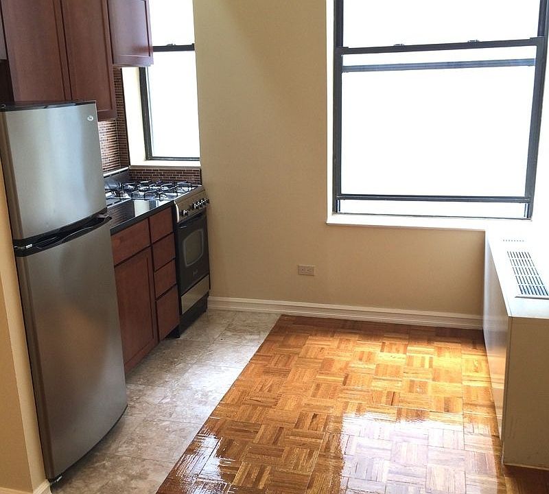 1st image of 304 W 92nd St APT 6G