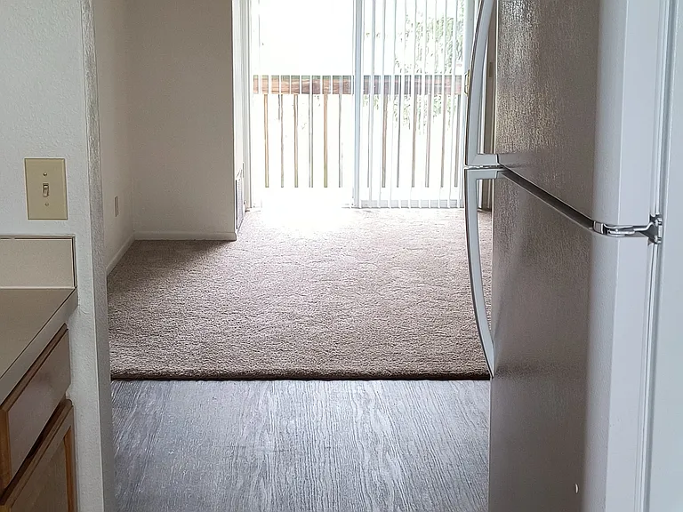 320 W Linden St #2 — Photo 3