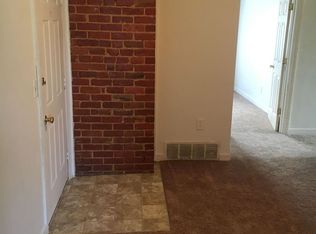 1819 Pinkney St APT 4, Omaha, NE 68110
