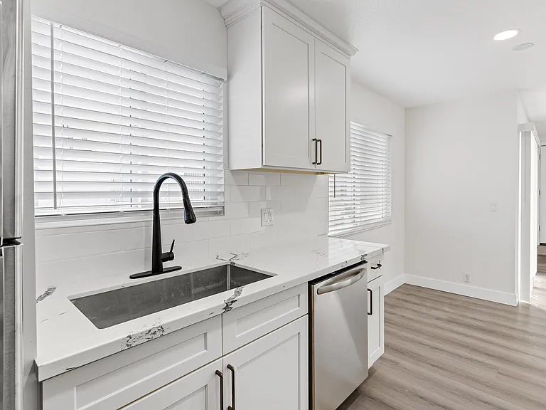 Seaview Terrace Apartment Homes — Photo 13