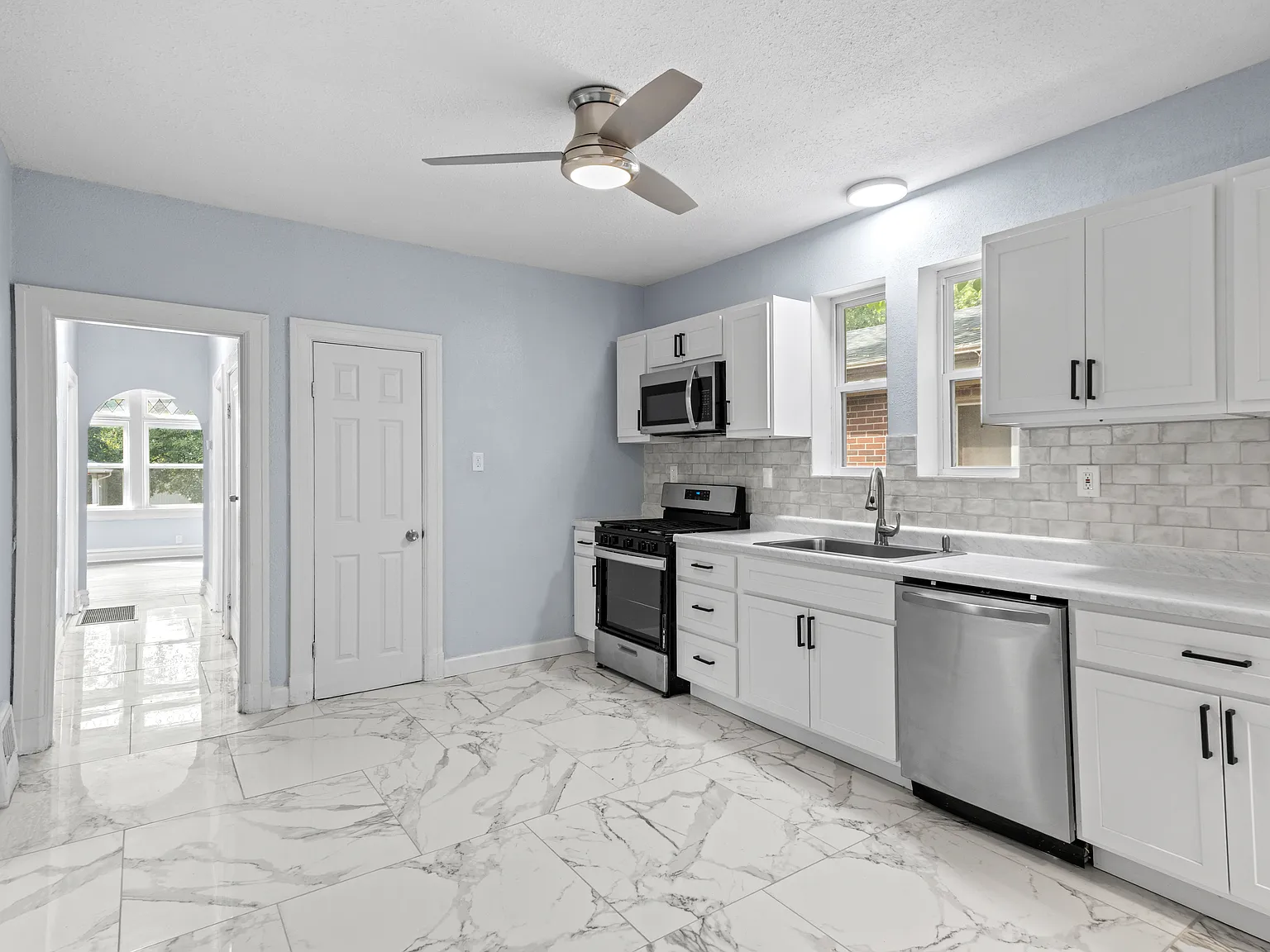 3 bed, 1500 sqft, $1,850 — Photo 4