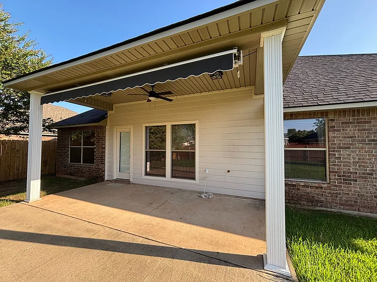 2218 Shumark Trl — Photo 20