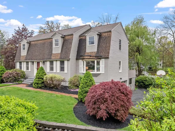 4 Turnbridge Drive, Nashua, NH 03062