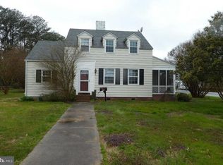 213 S Somerset Ave, Crisfield, MD 21817