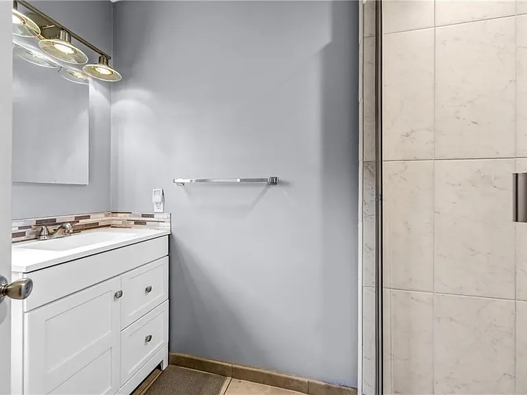17300 Sunburst St — Photo 18