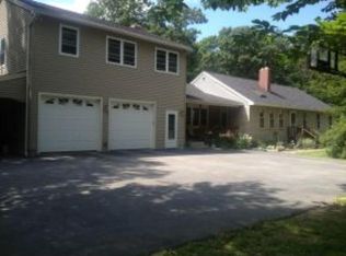 21 Chipmunk Falls Rd, Weare, NH 03281