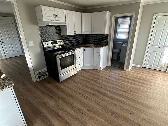 5th image of 3507 North Ave #2