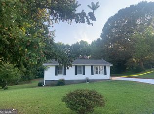 4539 Cash Dr, Flowery Branch, GA 30542