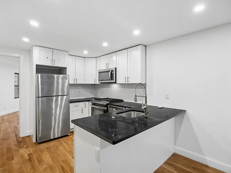 521 Decatur St #1C — Photo 3