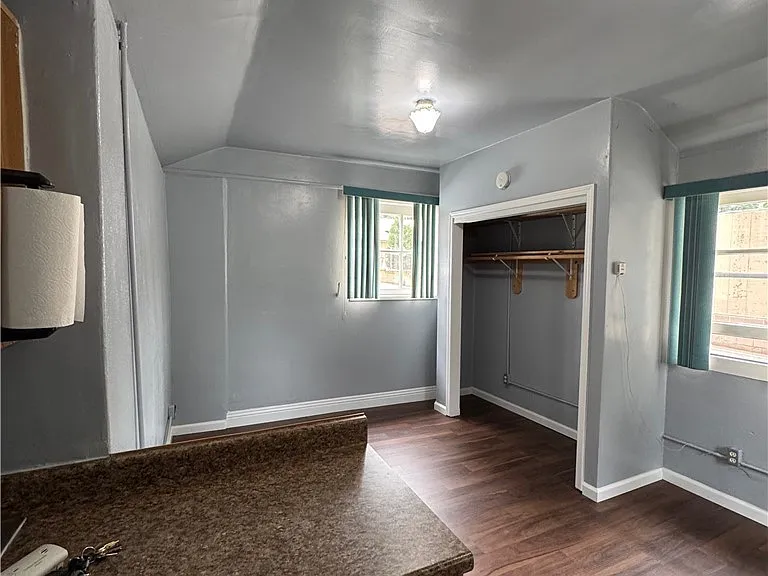 23335 Crestline Rd — Photo 7
