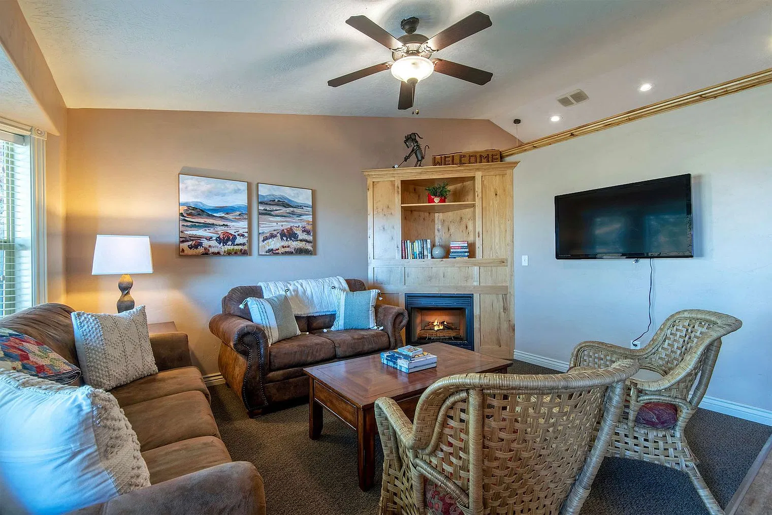 6 bed, 3.0 bath, 2798 sqft, $12,552 — Photo 3