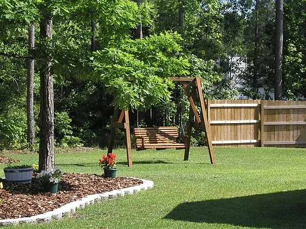 4 bed, 2.5 bath, 2500 sqft, $2,500 — Photo 4
