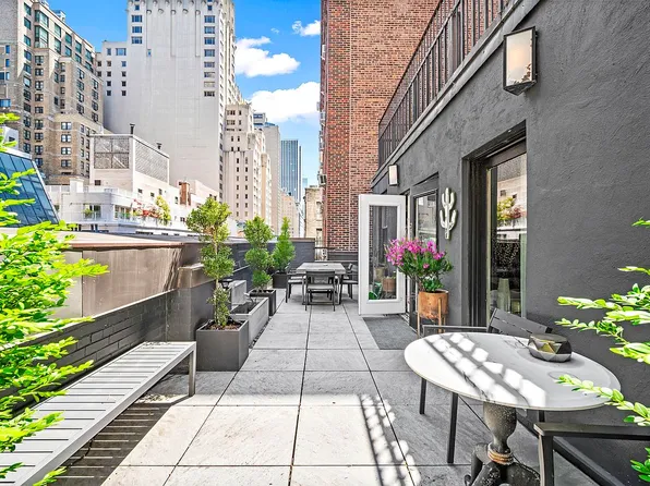 140 W 58th St #Pha, New York, NY 10019